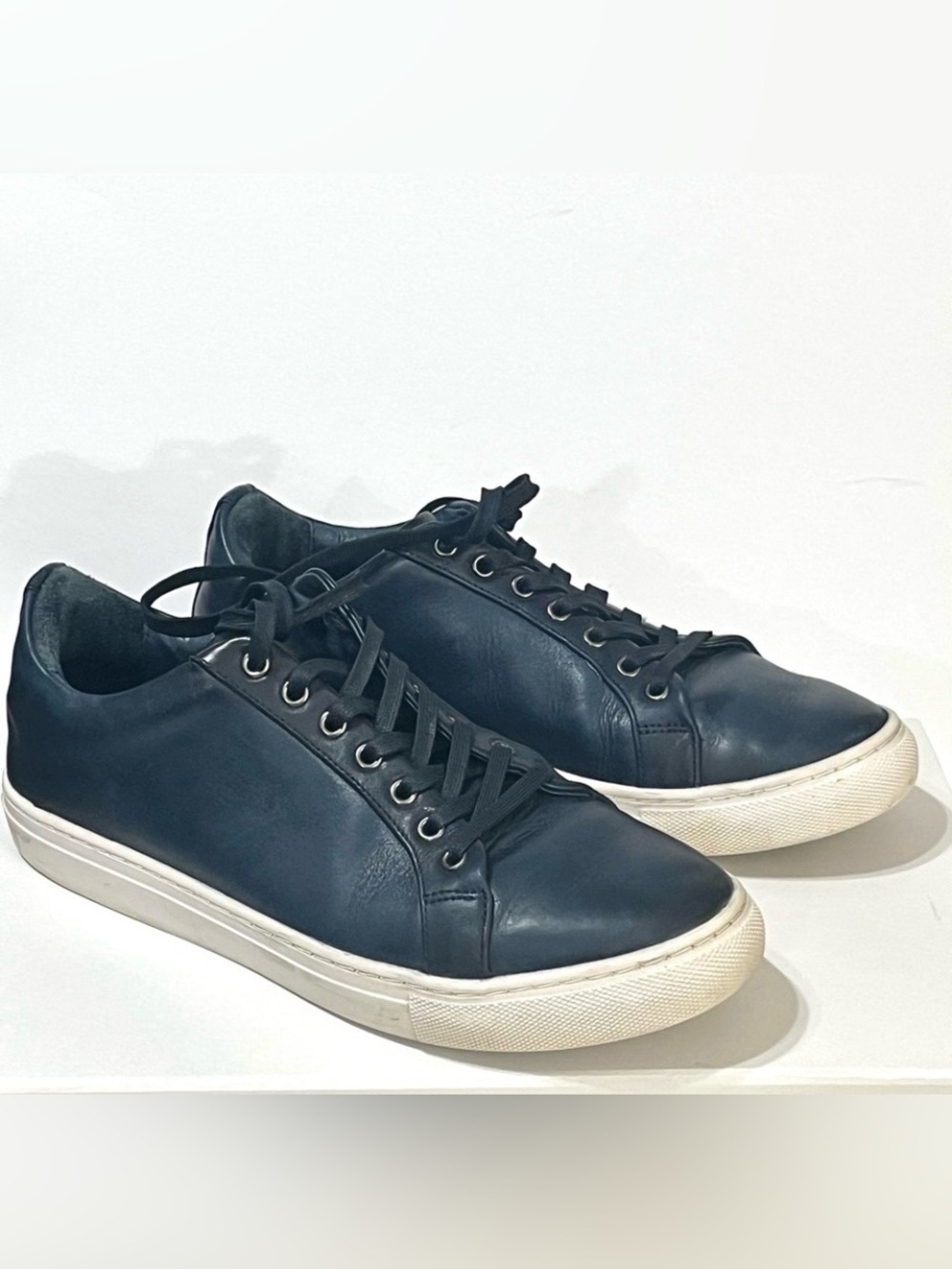 Thursday Boot Company Navy Blue Leather Sneakers size 8.5